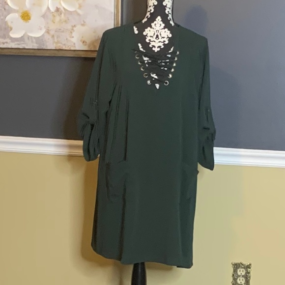 She and Sky Dresses & Skirts - She And Sky Dark Green Lace Front Tunic Dress 1X